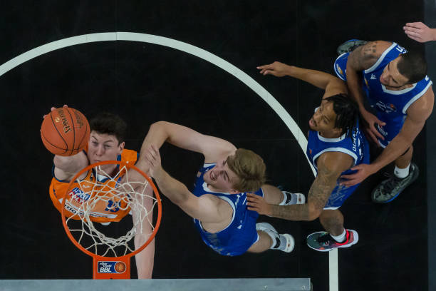 开创属于自 开创属于自