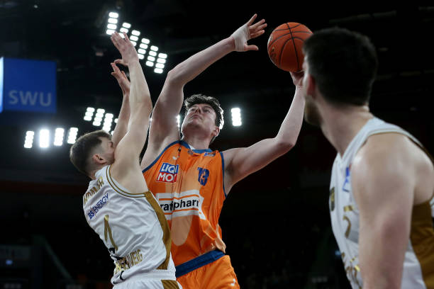 他在比赛末 他在比赛末