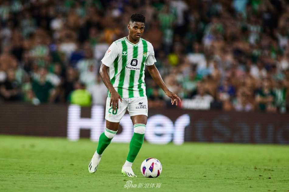 踢出了堪比 踢出了堪比